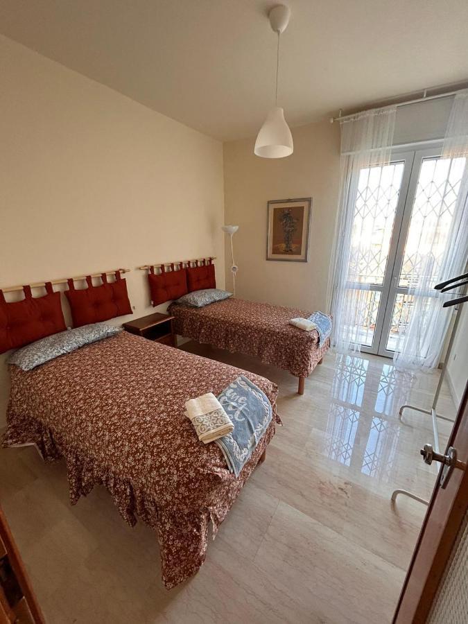 Camere In Appartamento Condiviso Vista San Luca Bolonha Exterior foto
